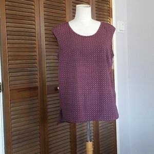 Ladies short sleeve top size large
